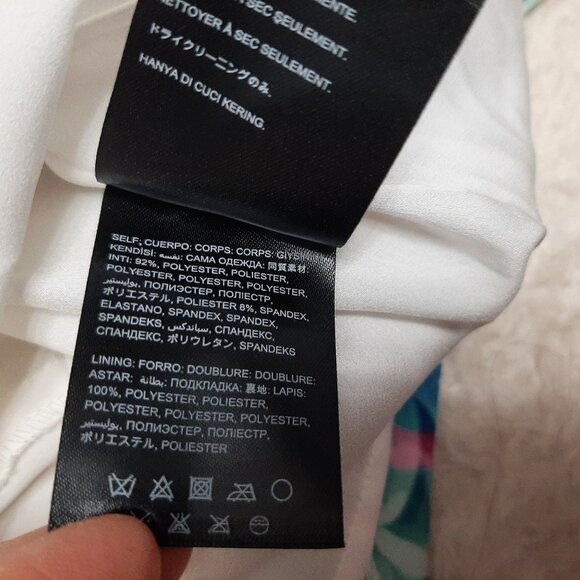 Bebe Women's Floral Cap Sleeve Wrap Style Knee Length Dress Size 8 - Picture 7 of 8